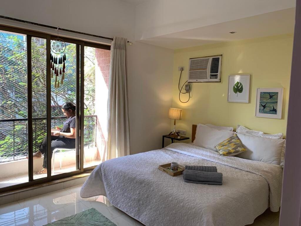 Entire 3 Bedroom With Balconies Bandra Apartament Bombaj