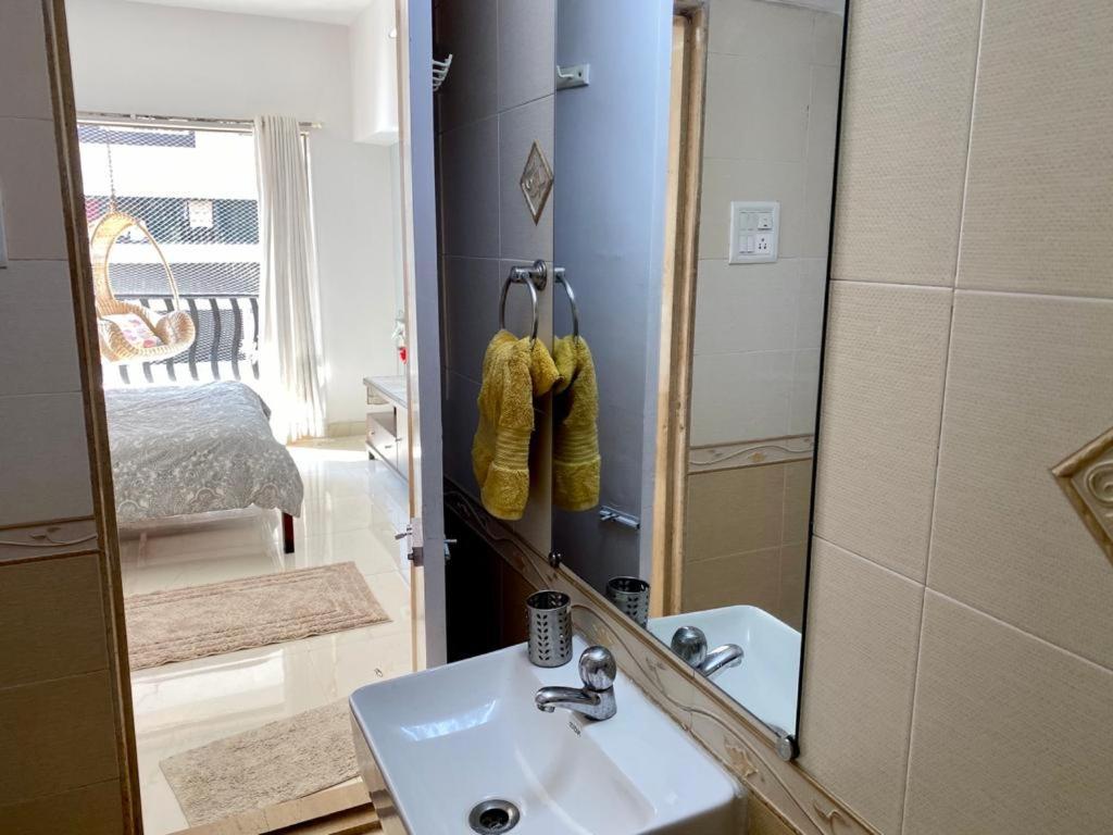 Apartament Entire 3 Bedroom With Balconies Bandra Bombaj